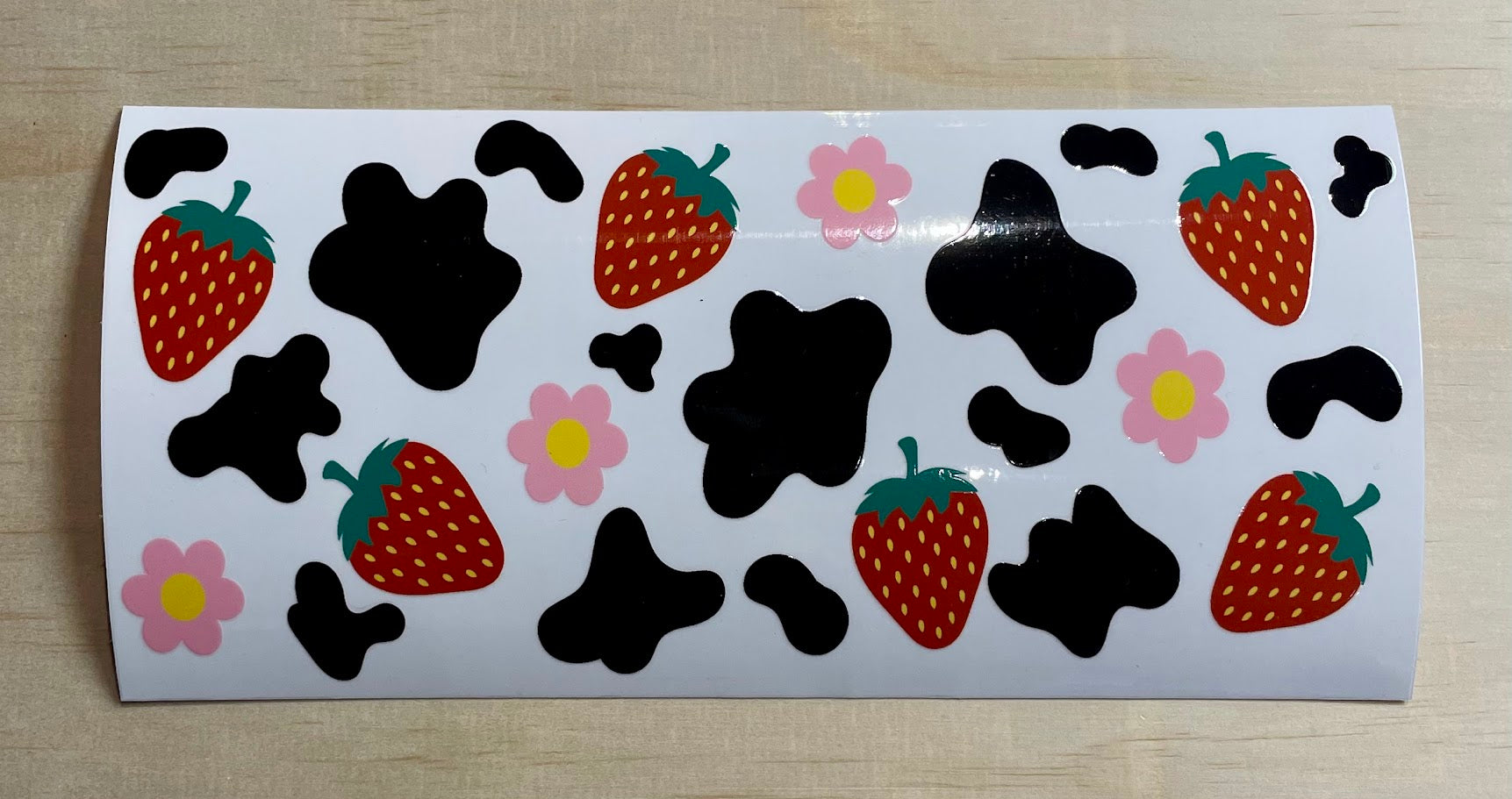 Strawberry Cow | UV DTF 16oz Cup Wrap